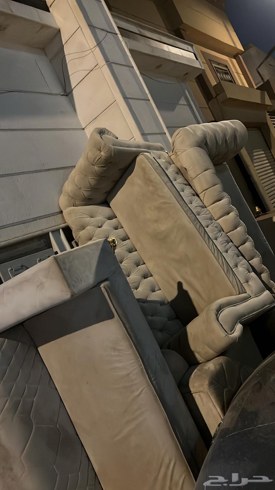 Sofa in good condition, three large pieces and three small pieces, urgent sale64403775879169110