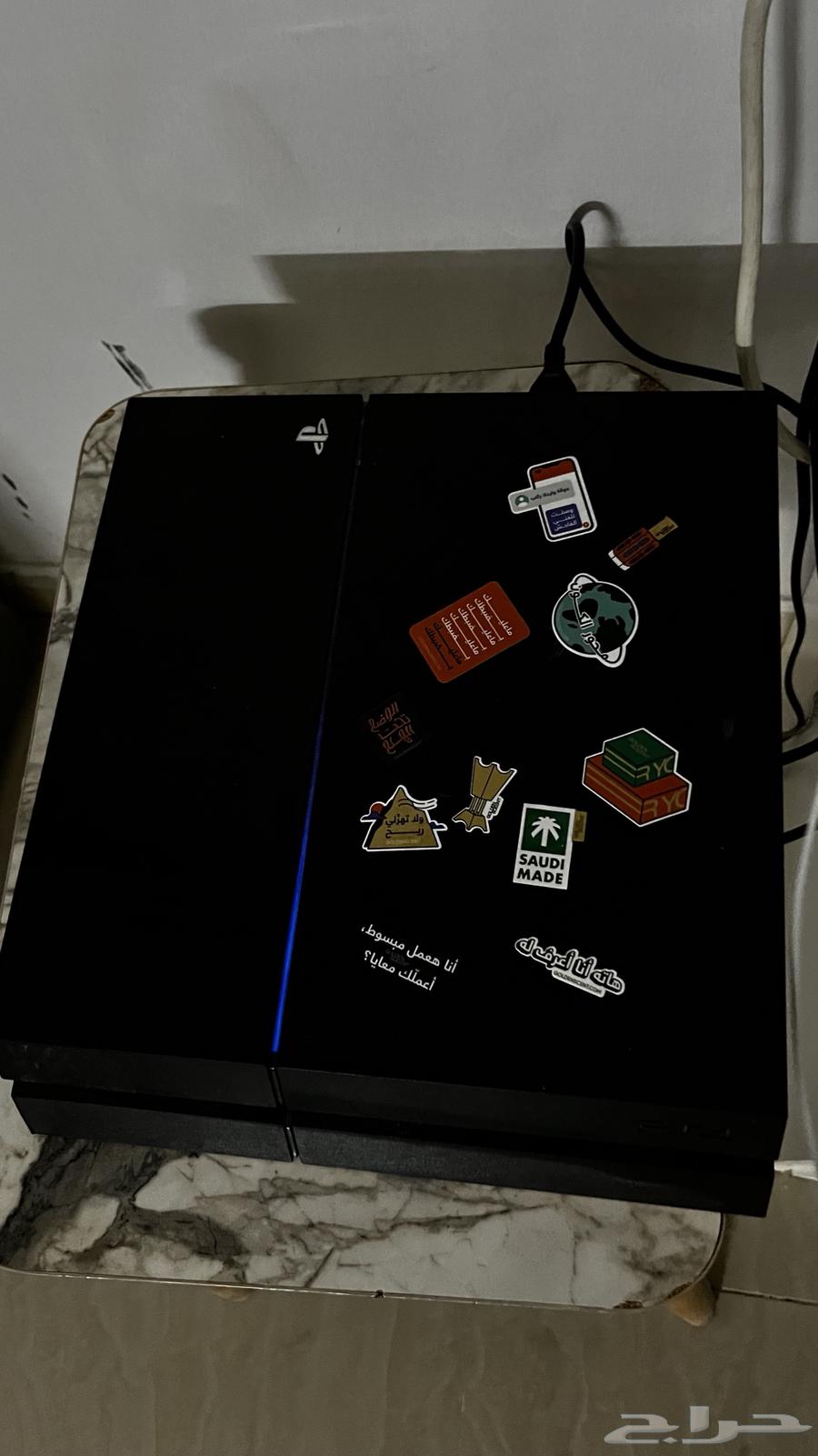 سوني فور للبيع مع شريط قراند ويدتين64403823022083110