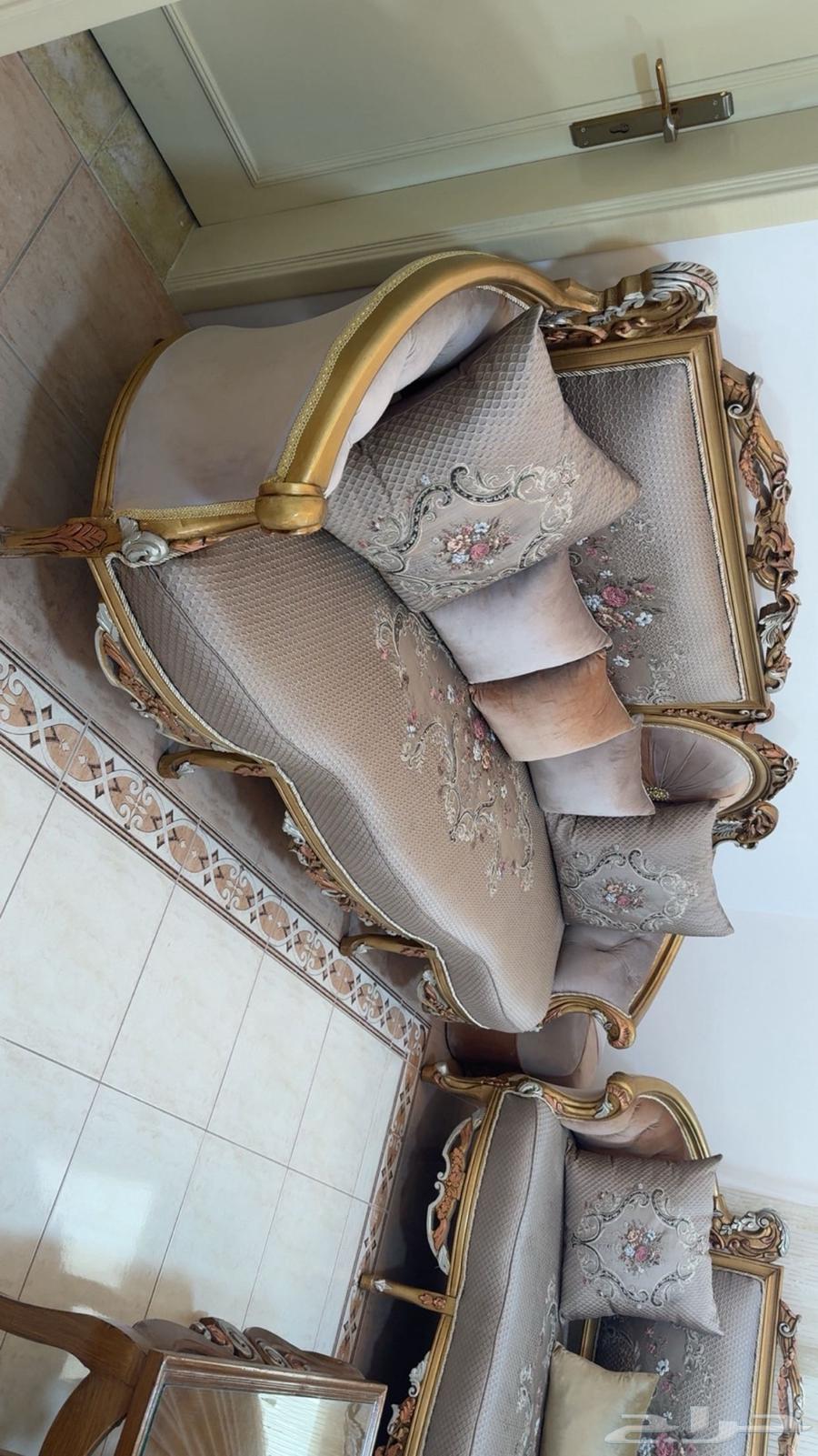 كنب للبيع شبه جديد64402092343683110