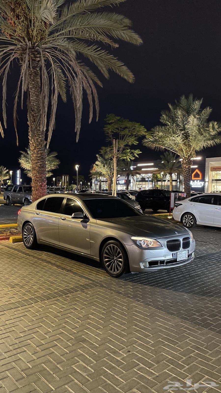 BMW 740 201063618257841026112