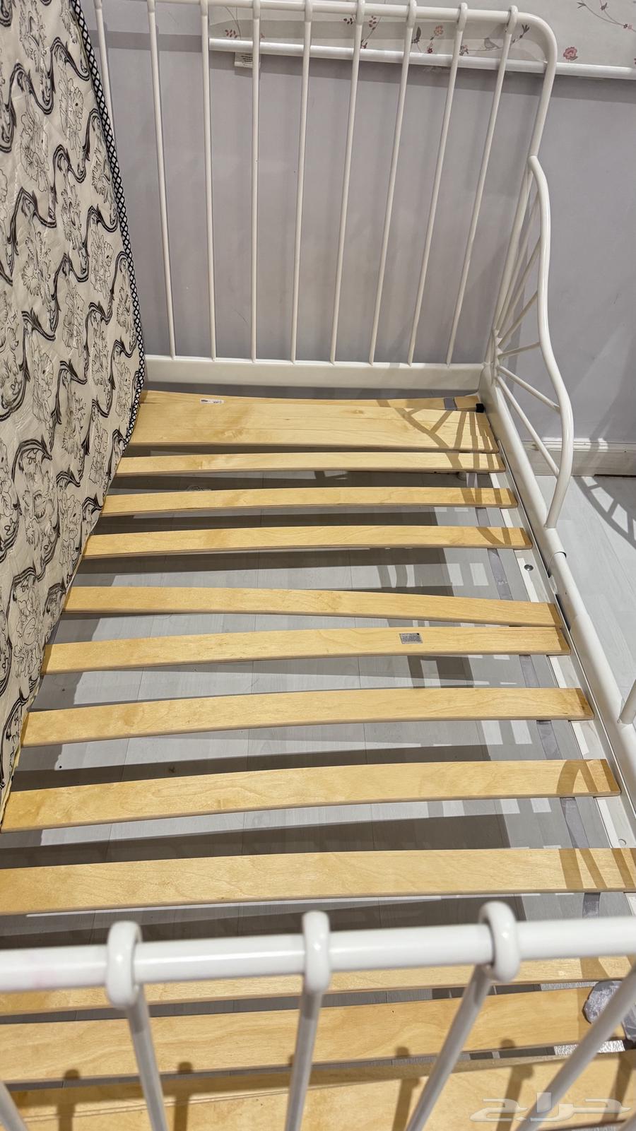 سرير ايكيا نظيف64403117481090111