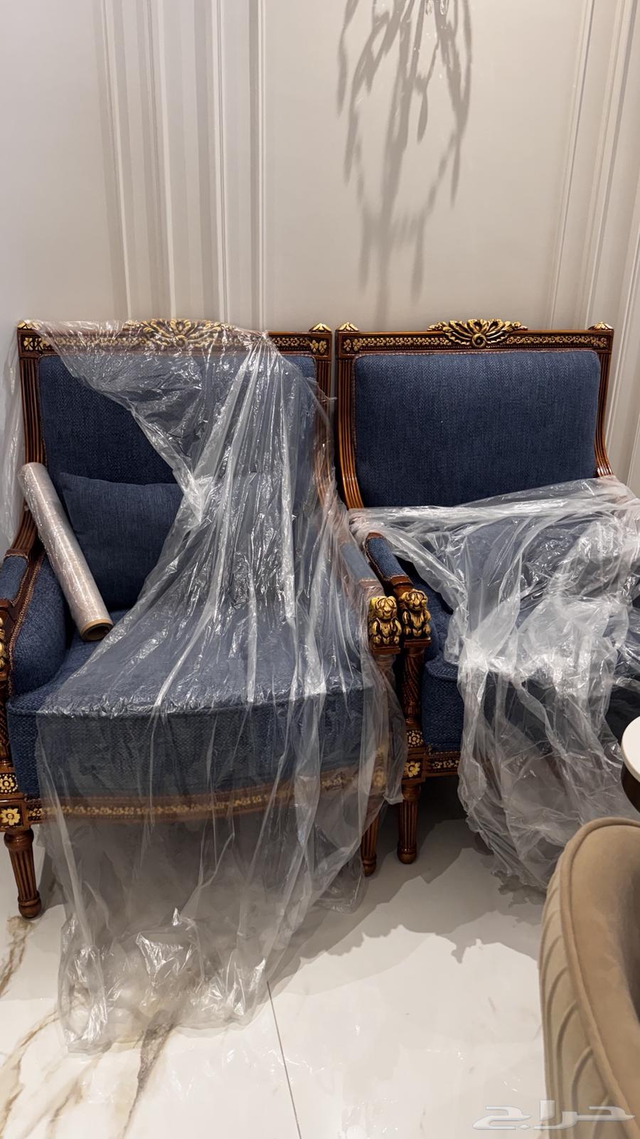 New classic sofa, 2 single pieces unused64401688773763110