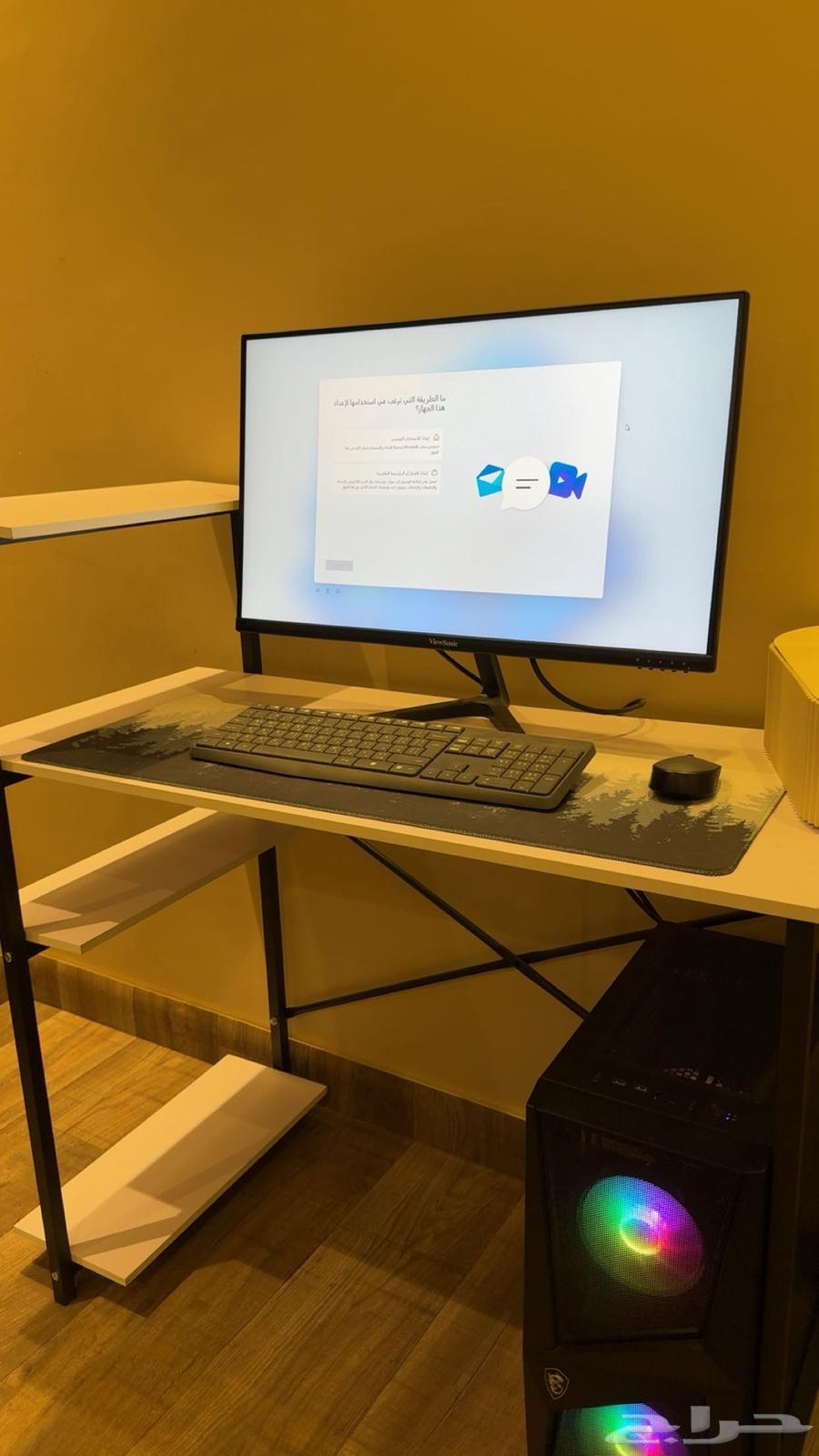 Complete desktop computer with table and accessories63619455964163114