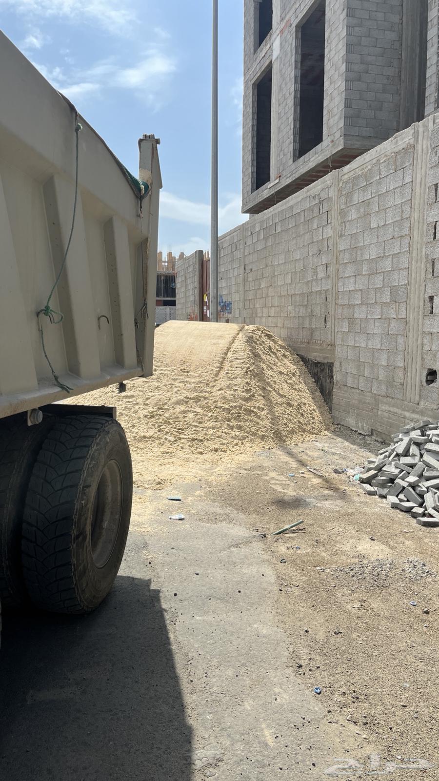 بطحه الرياض بطحة تيماء صندوق كبير 43 طن63617937232641111
