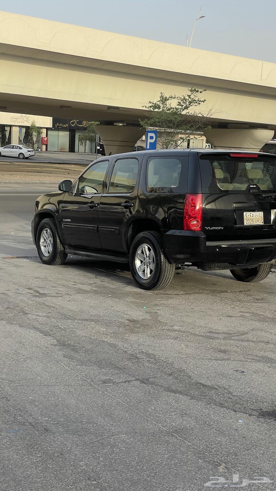 GMC Yukon 201464554704621057112