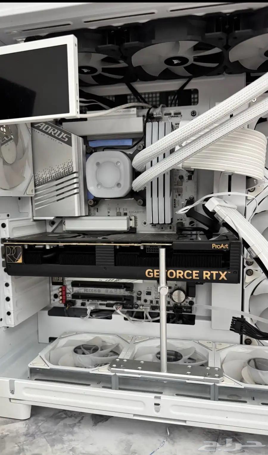 ASUS Pro Art RTX 4080 Super graphics card64402595061507111