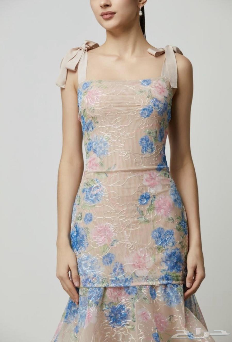 فستان جديد لم يستخدم - لارج للبيع ب 211 كان (ب369ريال )64402378066817112