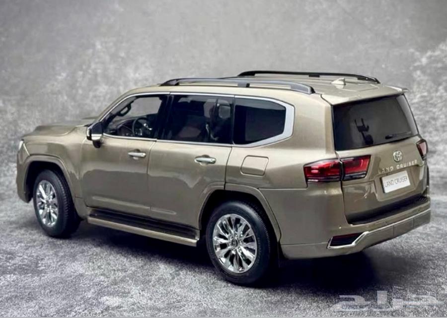 مجسم سيارة تويوتا لاندكروزر LC300 الشكل الجديد64558655791746114