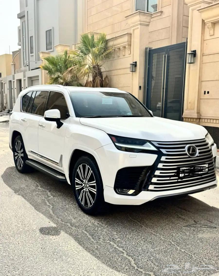 Lexus 2025 first owner full BB protection low mileage64559210311169110