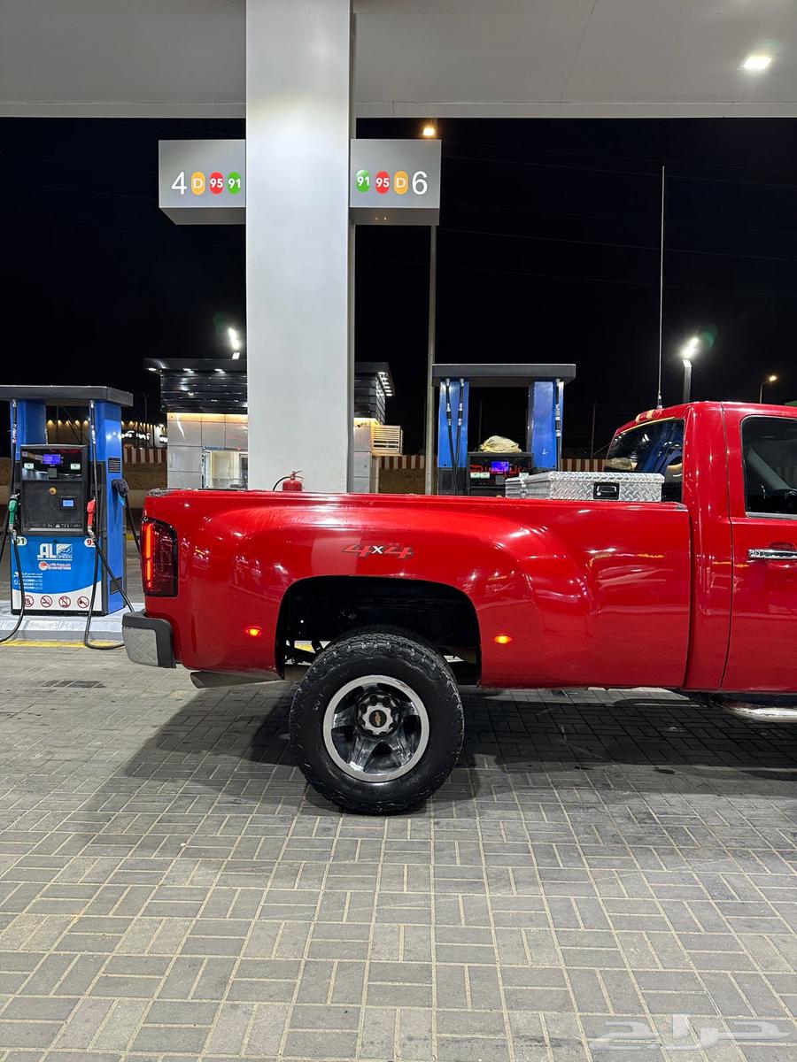 Silverado Double Tire63618256957187111
