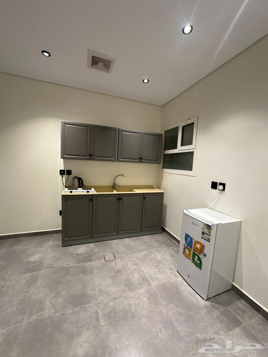 Furnished apartments for monthly and annual rent in Jeddah, Al-Safa district, two rooms and a room63614100480003114