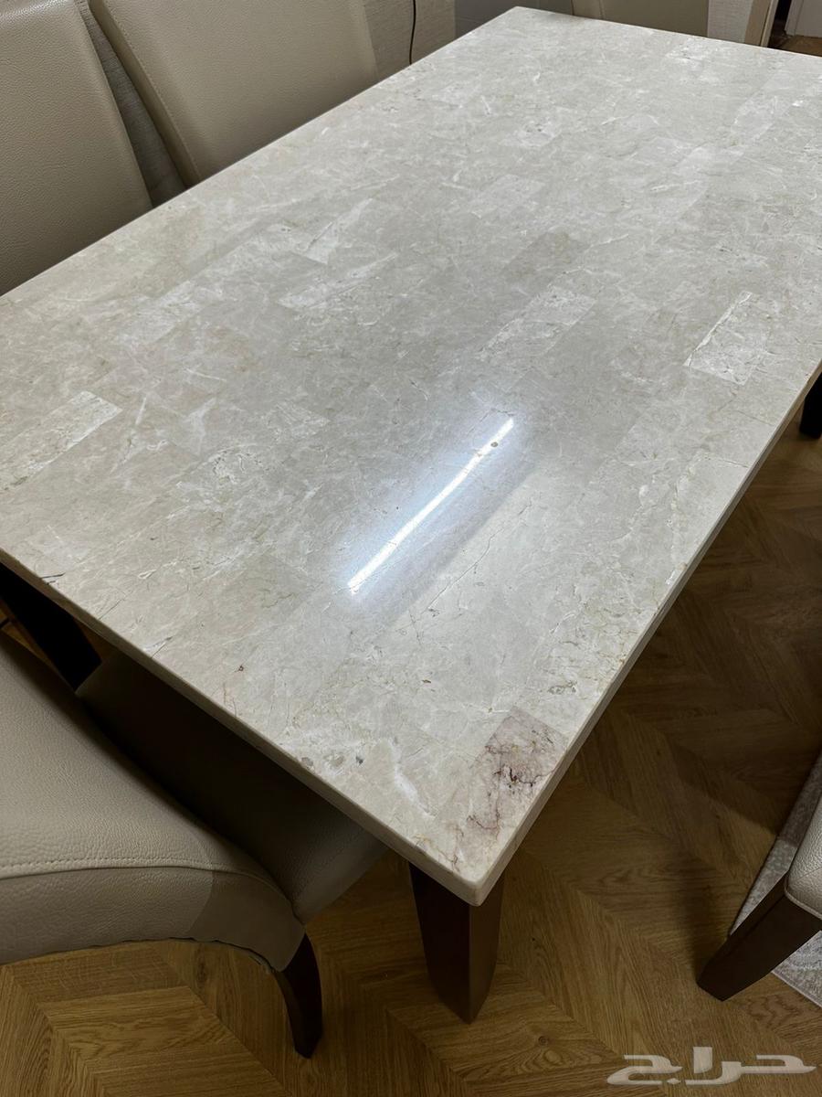 Dining Table64403346566146110