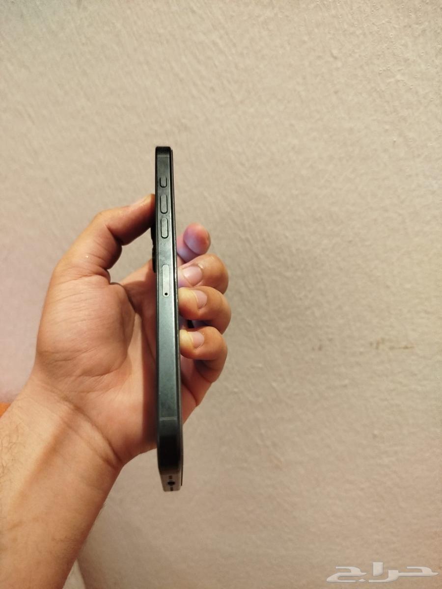 جوال ايفون 16 برو ماكس256 تيتانيوم اسود ضمان سنتين64402941759107111