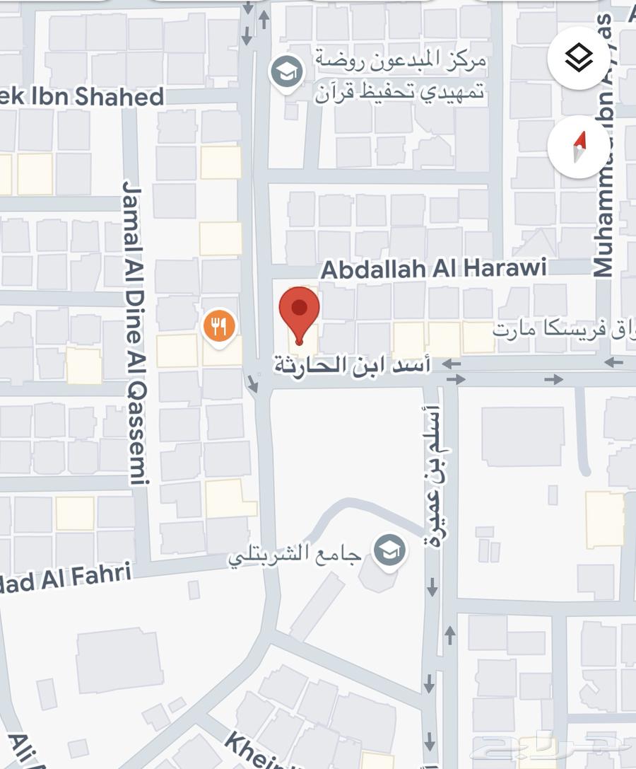 Commercial and residential building on two streets in Al-Rabwah district63614100331521113