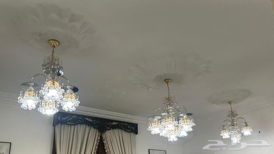 ثلاث نجفات للبيع سليمه ومعاها لمباتها64402623195523110