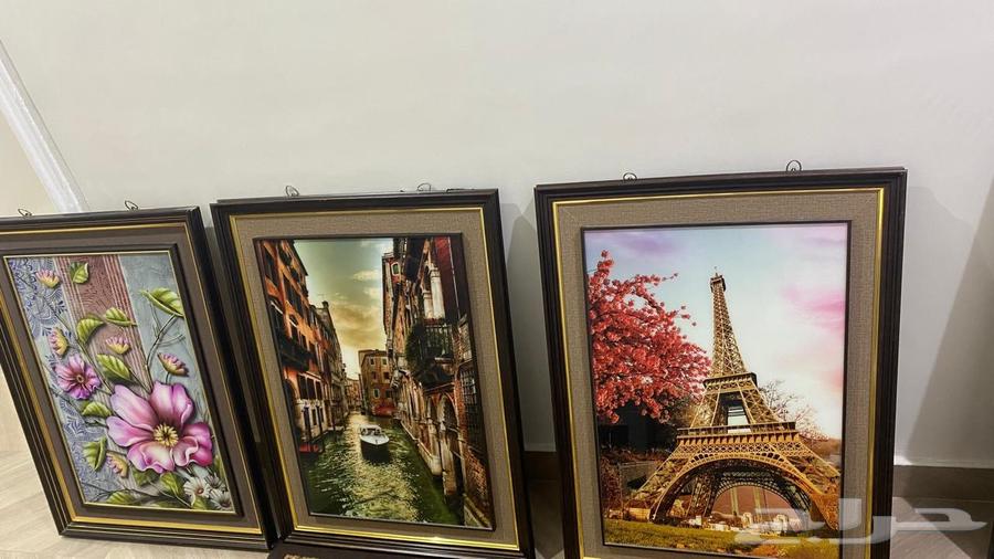 There are paintings for sale, 2 large and three medium, plus other artworks, highest offer wins, private64403184852739110