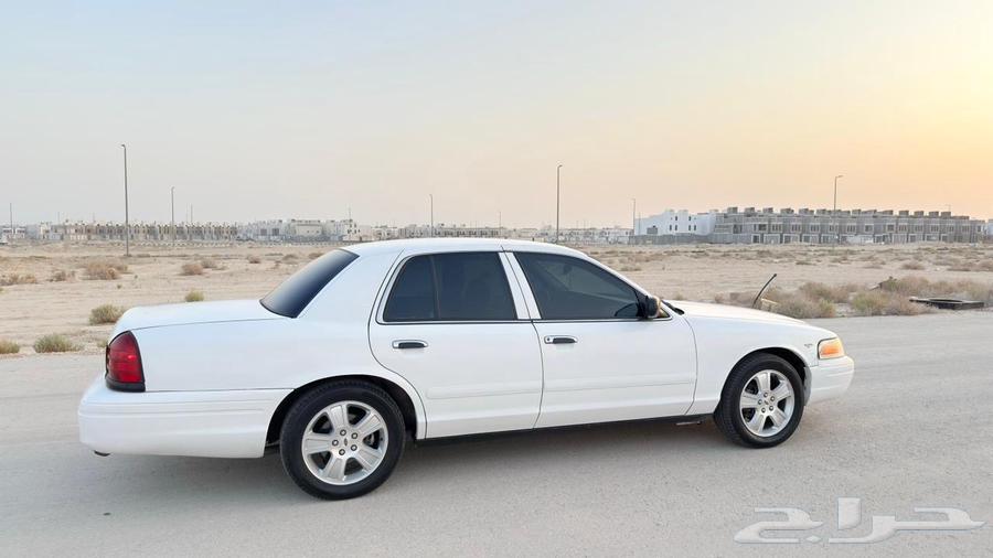 فورد كروان فكتوريا بوليسي64558808604035112