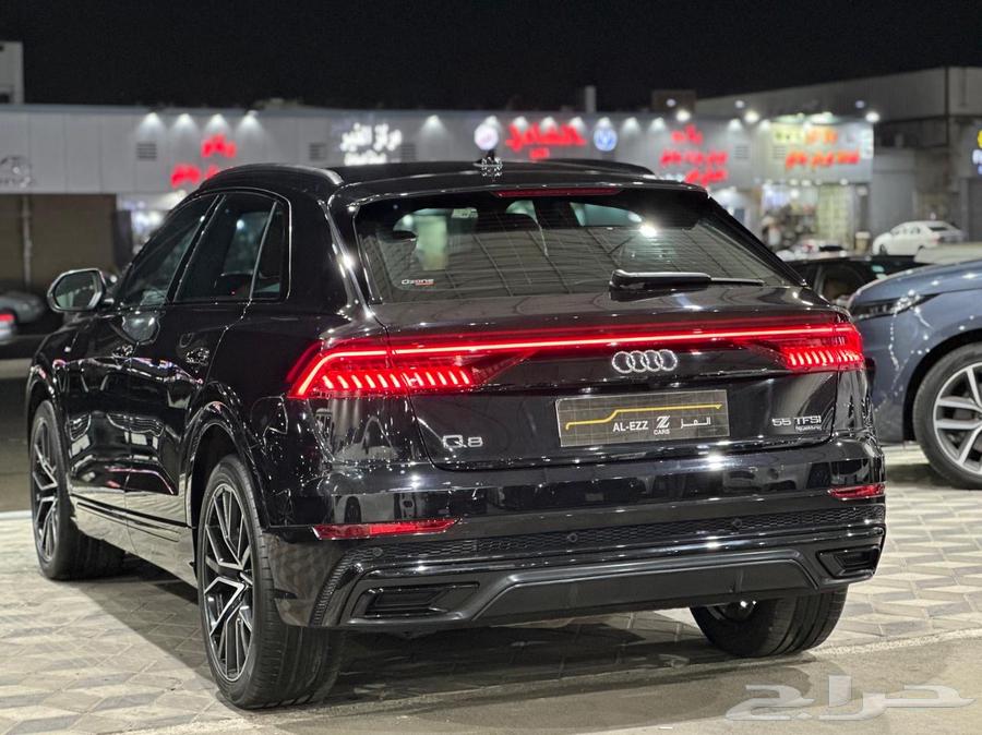 Audi Q8 S line Model 202063618155334787114