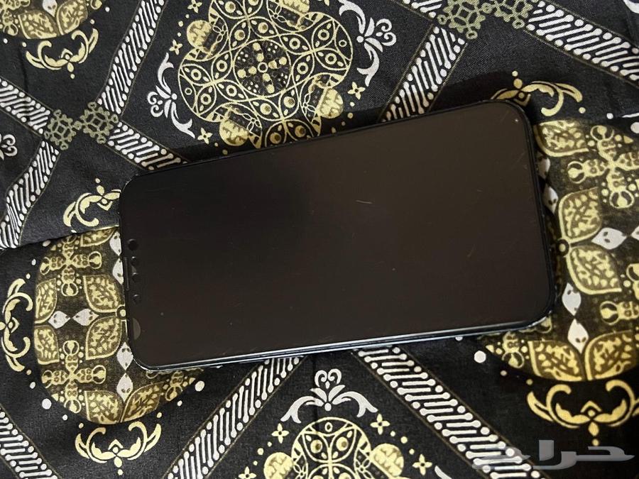 ايفون 13 اسود بيع مستعجل64404430842753110