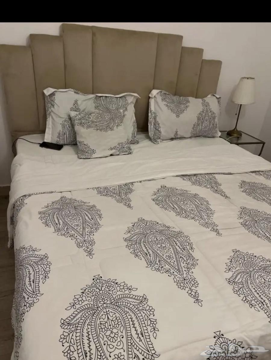 للبيع سرير نفزين بوكس 180 في 200 مع مرتبه64403854840321110