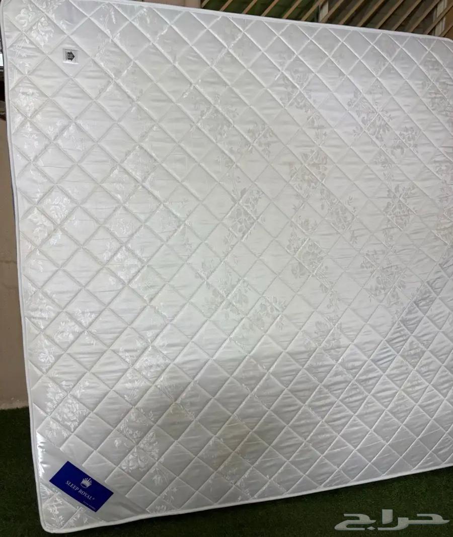 والله جديد جدا ونظيف والله ا64403586518145112