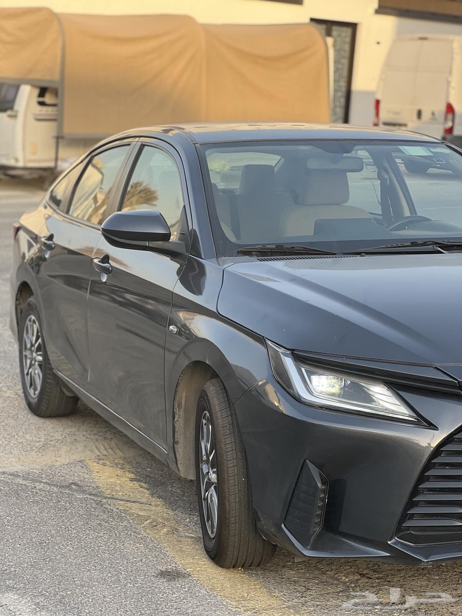 Yaris 2023 Titanium Color64553086742401110