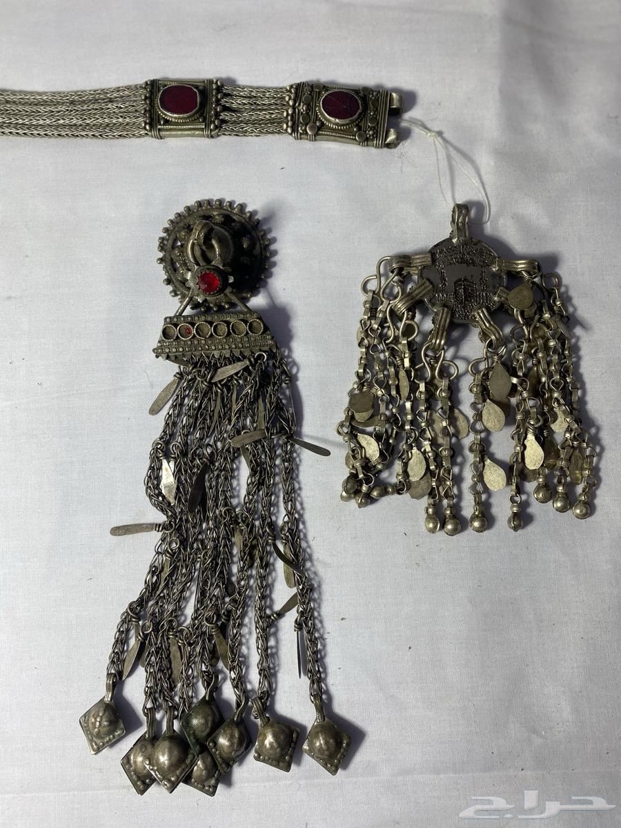Silver rings, amulets, and silver comments63619567068547113