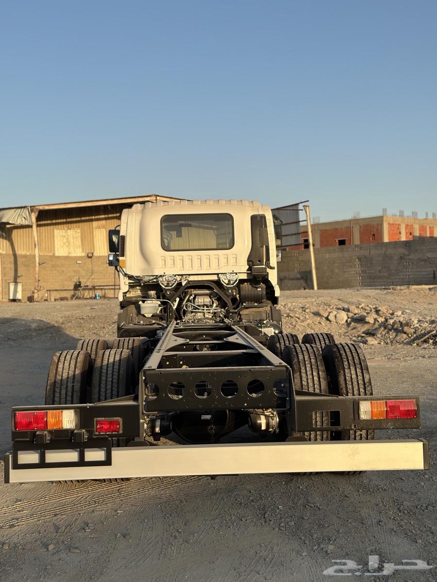 شاحنه ايسوزو 20 طن شاصيه 7.16 - 202563618173810562114