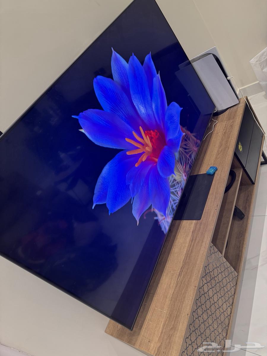 Samsung 65-inch Screen Samsung Q70A63619561547010111