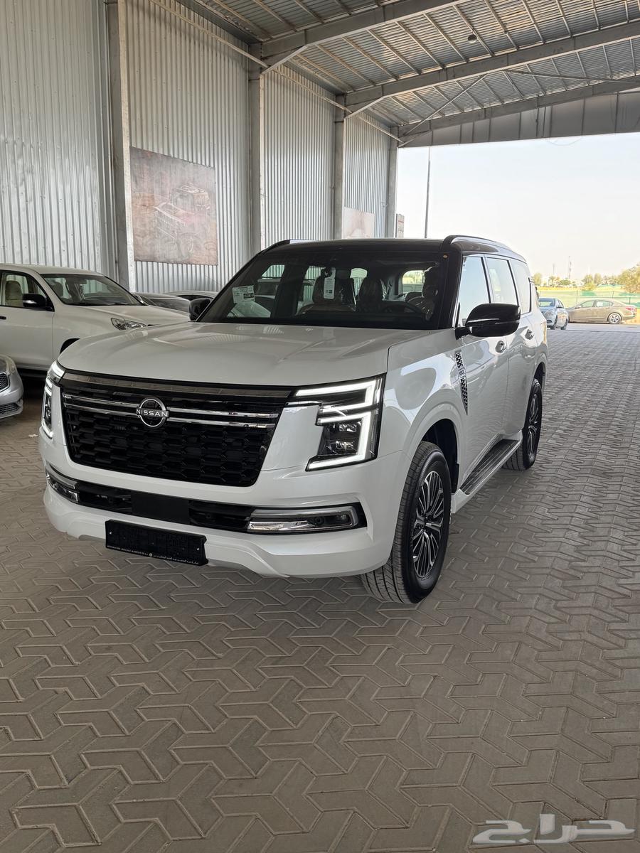 نيسان باترول بلاتنيوم تنفس طبيعي سقف اسود 202663618258435457111