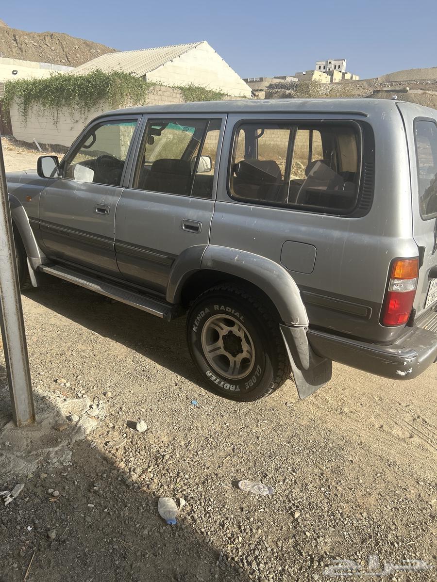 Land Cruiser 94 with engine condition, air conditioning, and ice-cold cooling64556609618947110