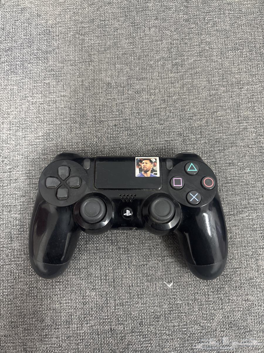 سوني 4 نضيف مع يد وحده64403362747139111