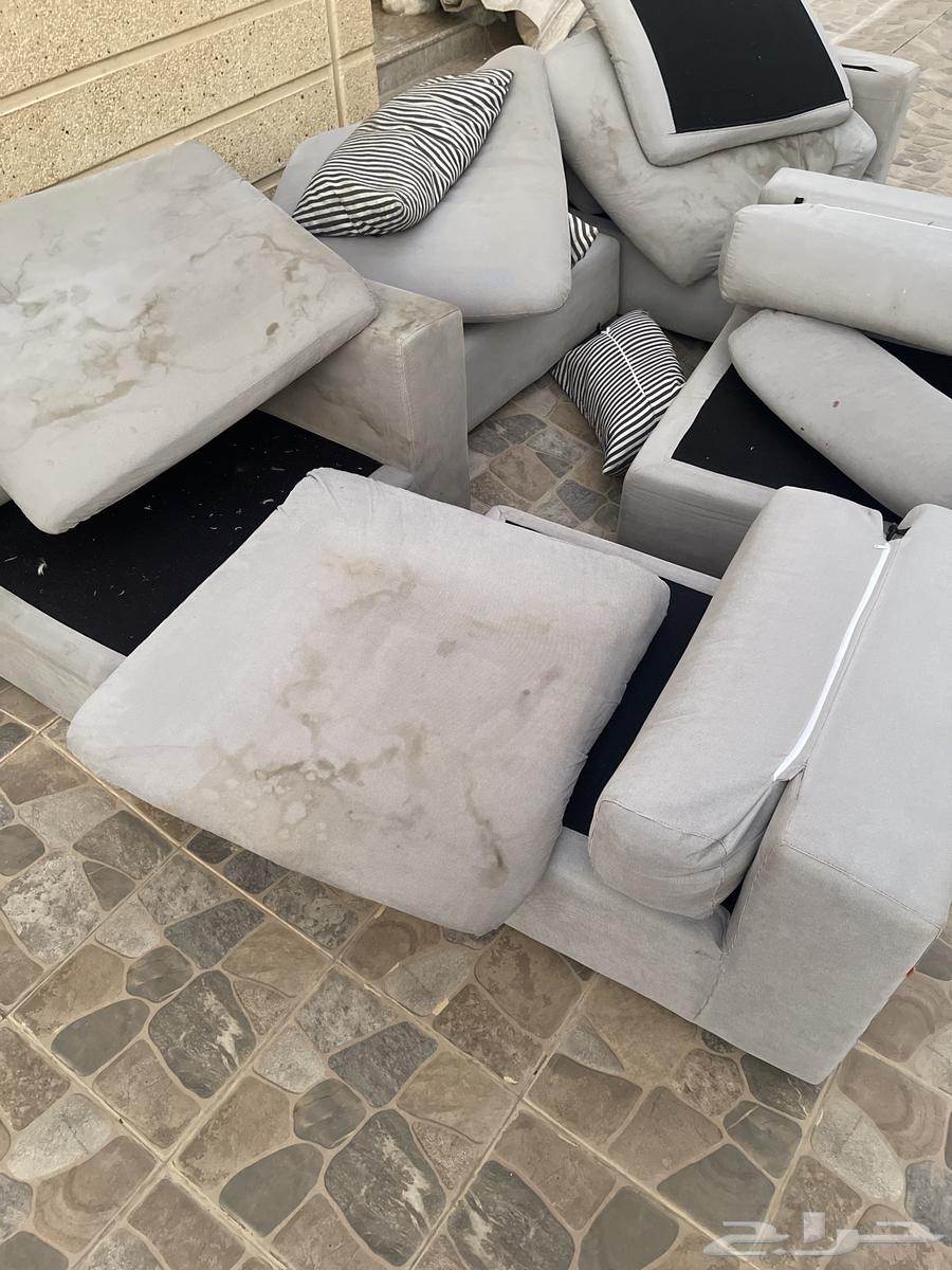 كنب يحتاج له فقط تنضيف من شركه السعر من 1600 اعلى سومه64402489476481111