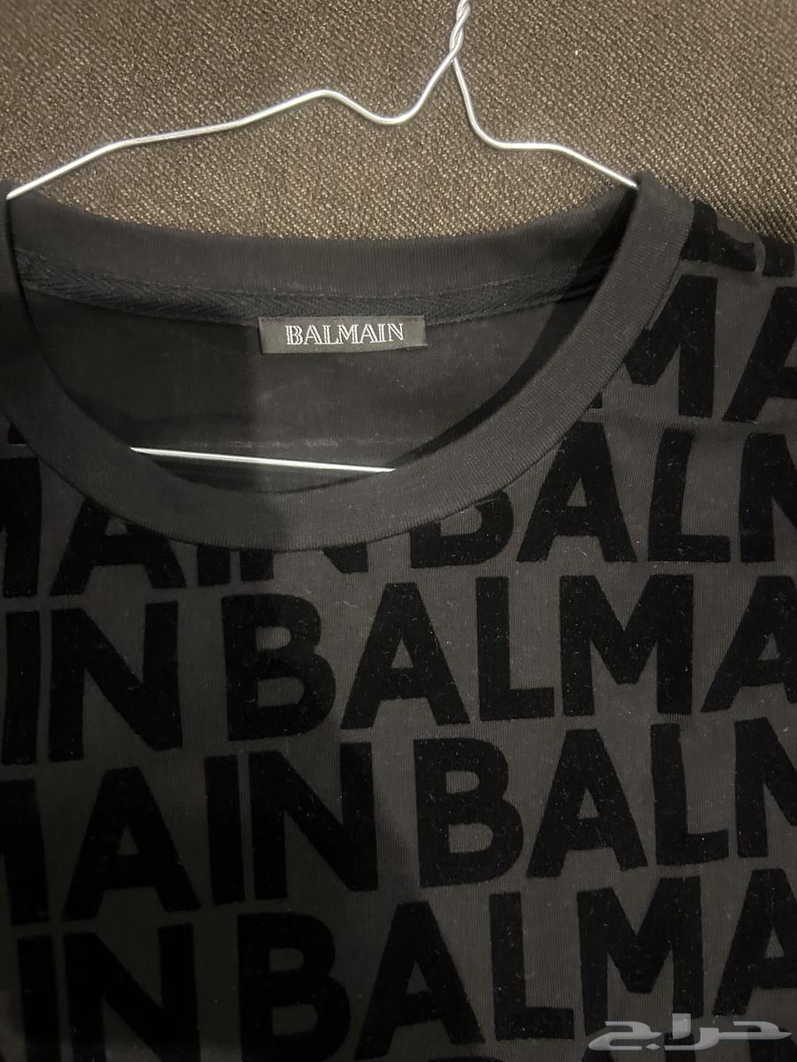 Authentic Balmain T-shirt from the store in Dubai, size S, bought for 3400 SR64403568945409111