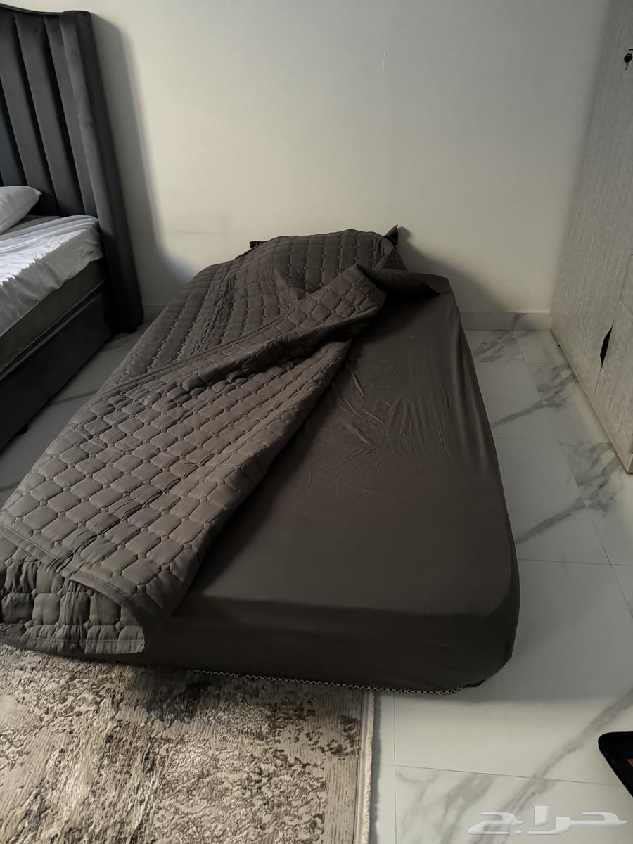 مرتبة سرير ومفرش ووسادة فندقية64402285603329111