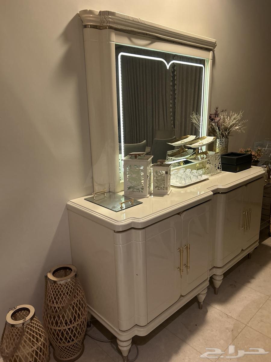 Dining table with 10 chairs for sale64403986343298114