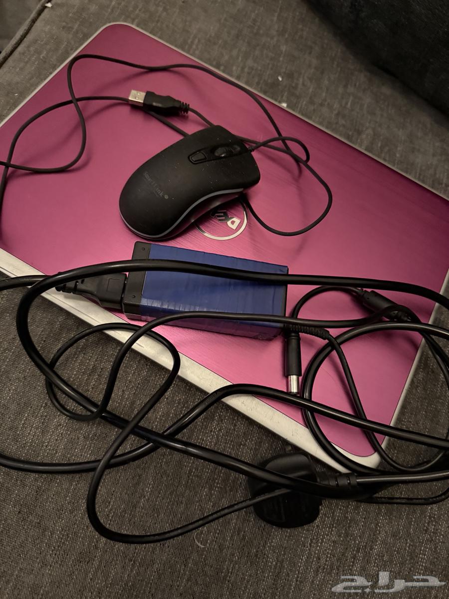 لابتوب يعتبر نظيف فيه كسر في مدخل الاشرطه بس64403916584449112