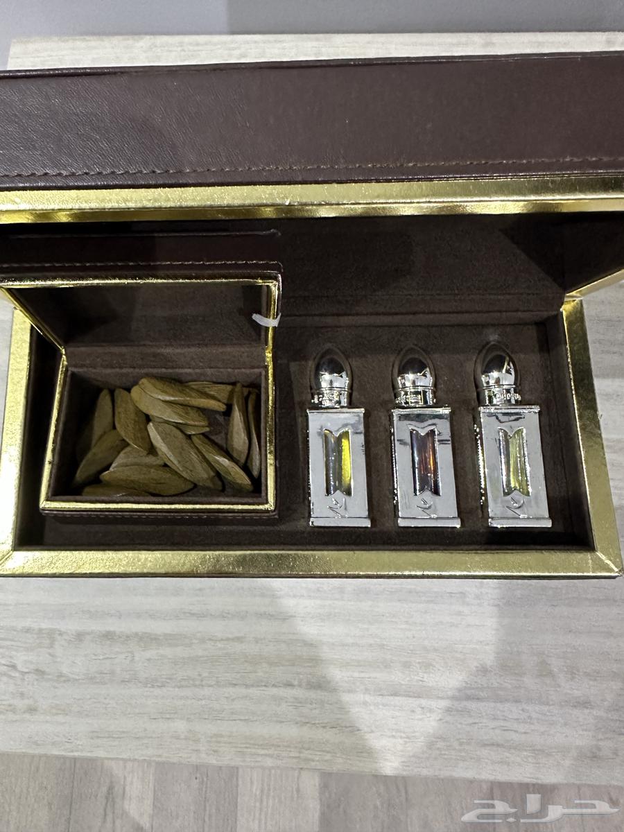 دهن عود64403944084355111