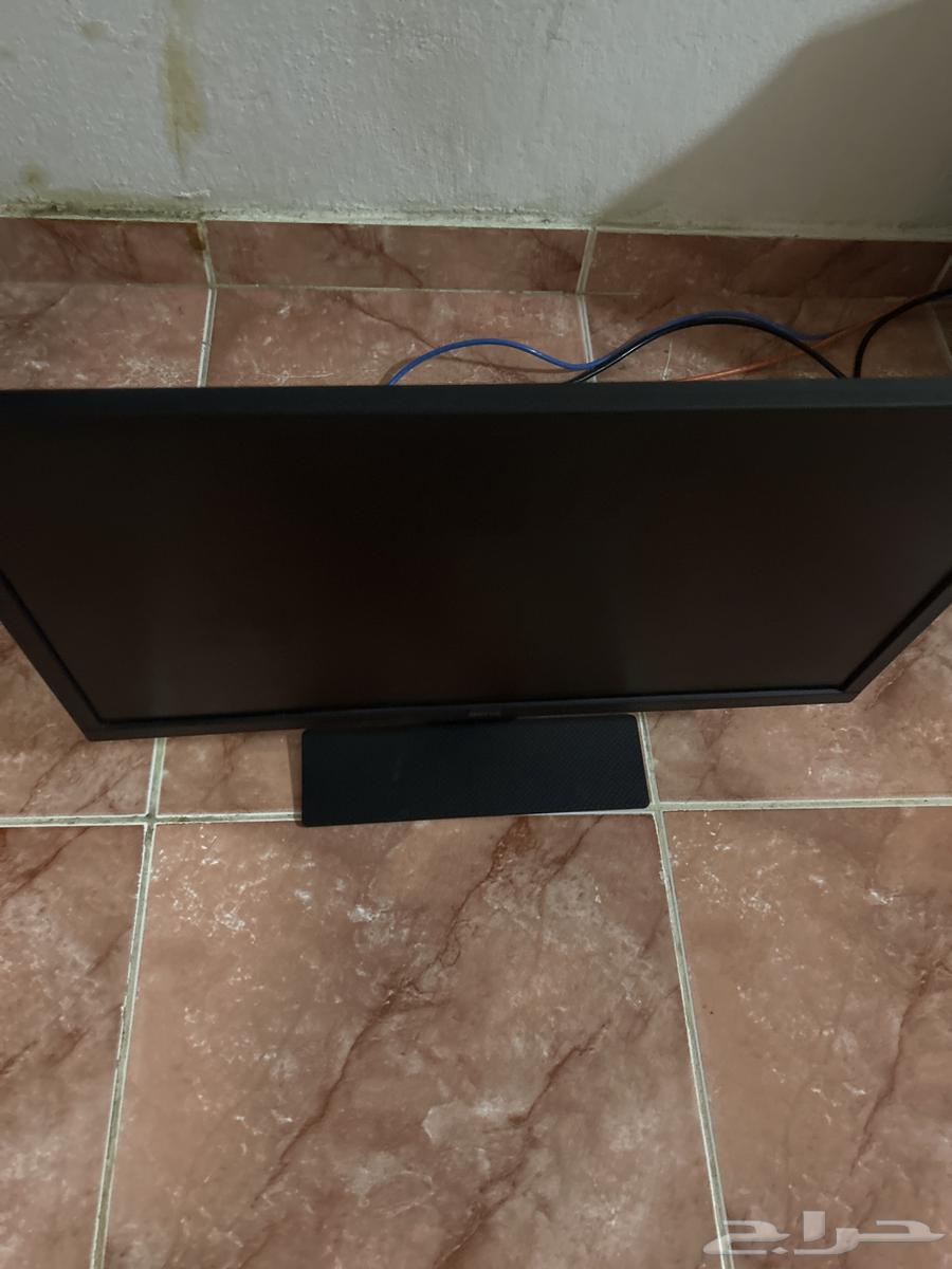 شاشه نظيفه جدا ولا فيه أي خدش بس 100 ريال و الشاشه مافيه صوت64401952895106112