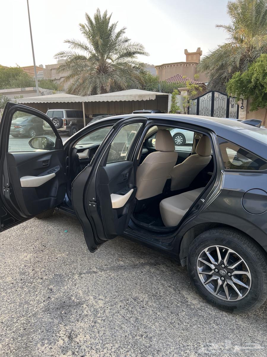 Yaris 2023 Titanium Color64553086742401114