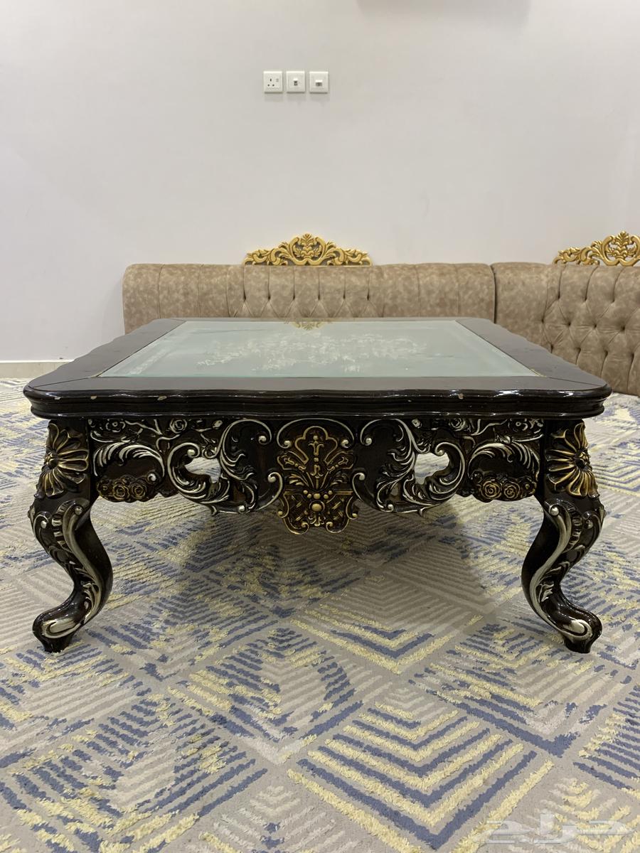 طاولة شبه الجديد للبيع64404903565954110