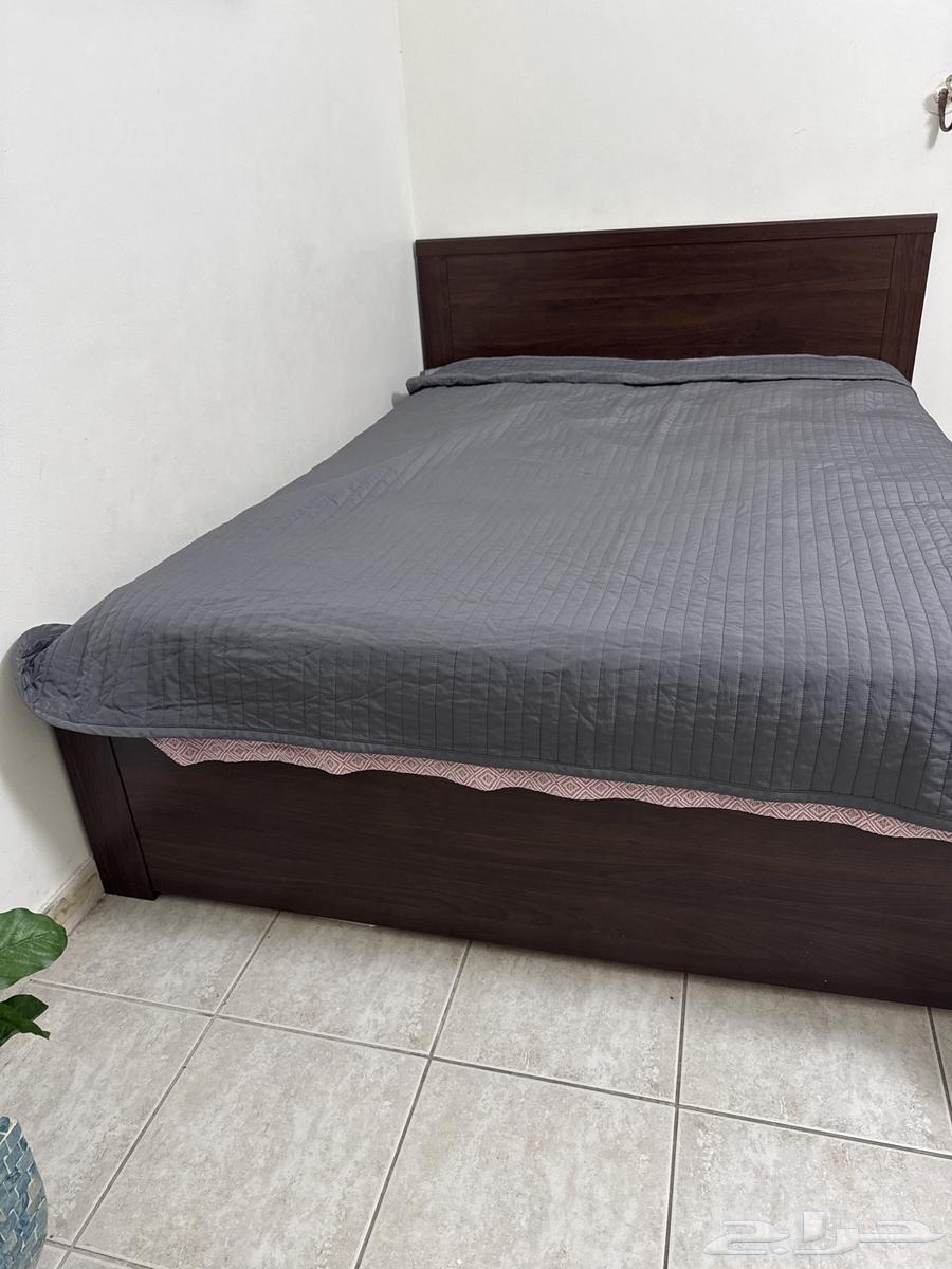 سرير للبيع (بدون فرشة)64404570174978112