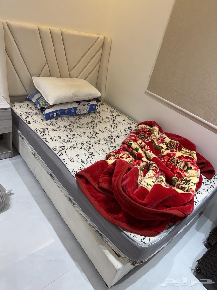 للبيع اغراض كامله لدواعي السفر64402789913217112