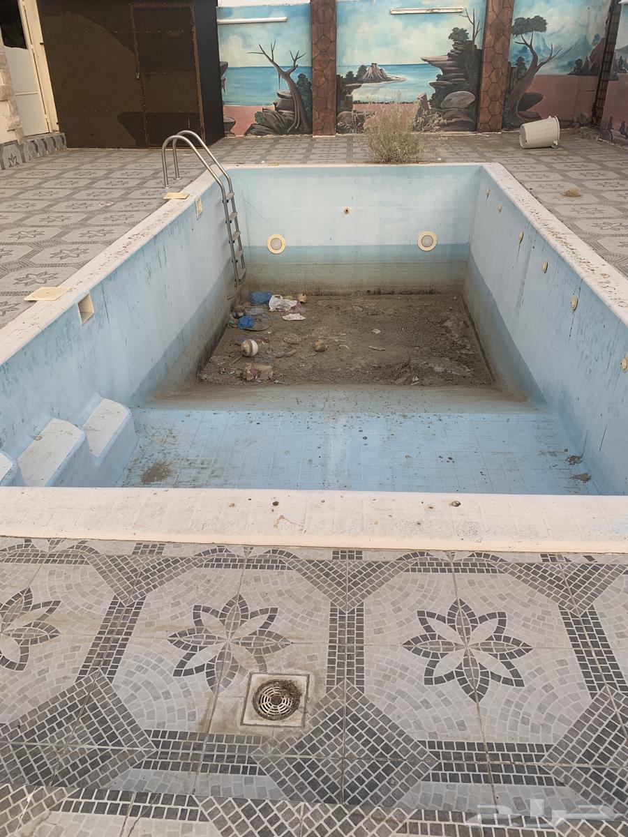 Selling a 4x8 pool with filters64402161709826110