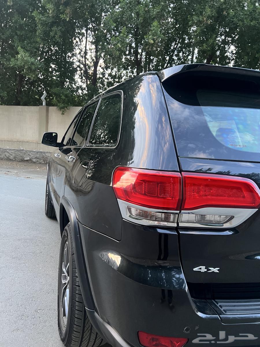 Grand Cherokee 2017 Limited 8 Cylinder63618154955651114