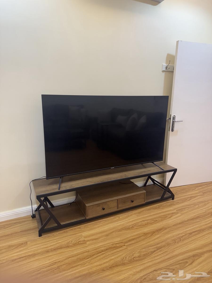 3-piece sofa from Dha Factory with TV table and television63619649220738113