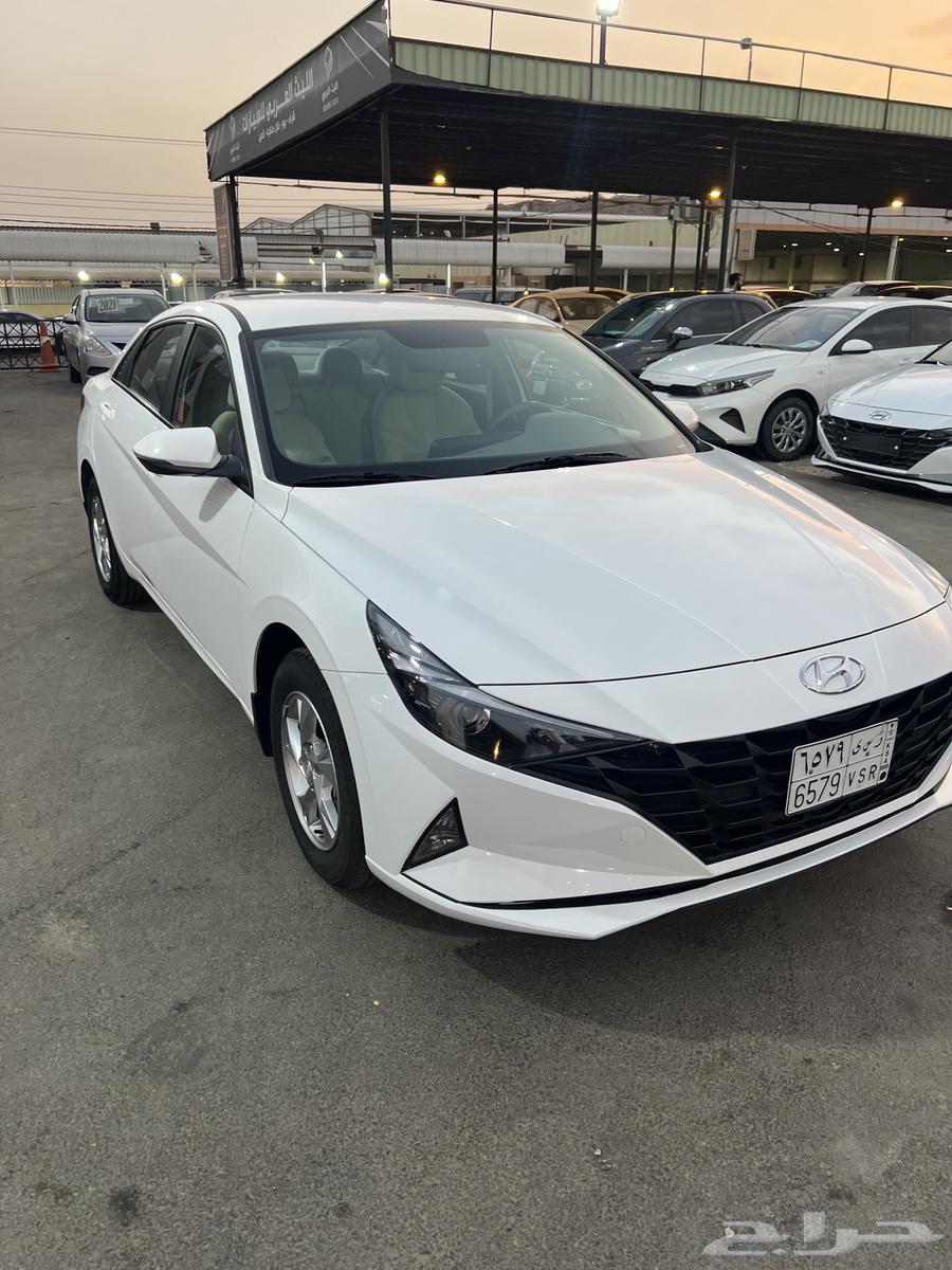 2023 Elantra with low mileage63618263476993111