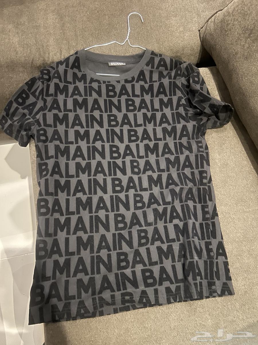 Authentic Balmain T-shirt from the store in Dubai, size S, bought for 3400 SR64403568945409110