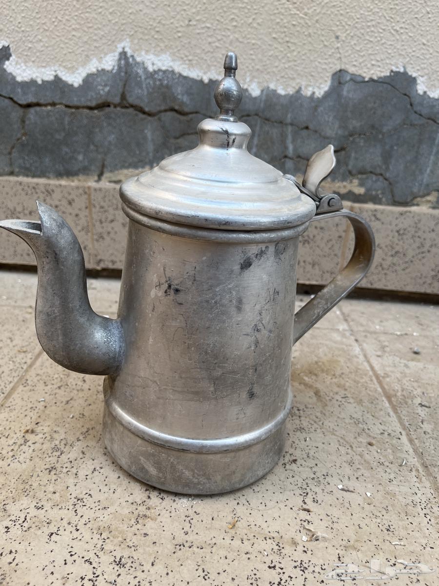 دلال اللي يبي التفاصيل واتس64402299708929113