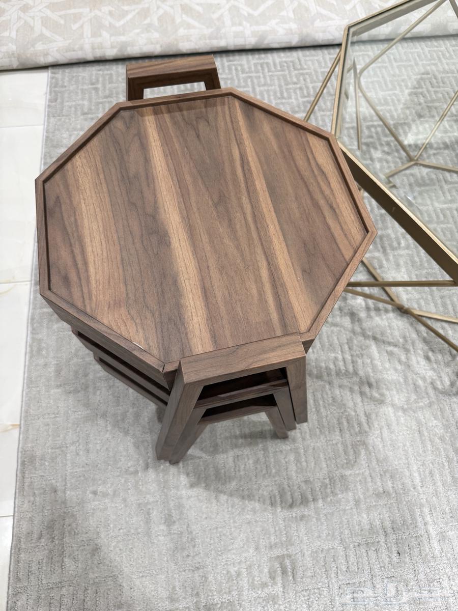 طاولات للبيع64402022527617114